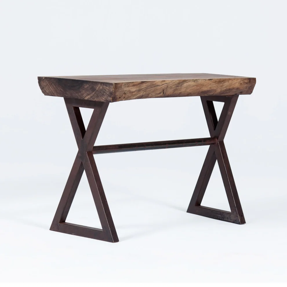 Eroke Design - Cosynut Side Table