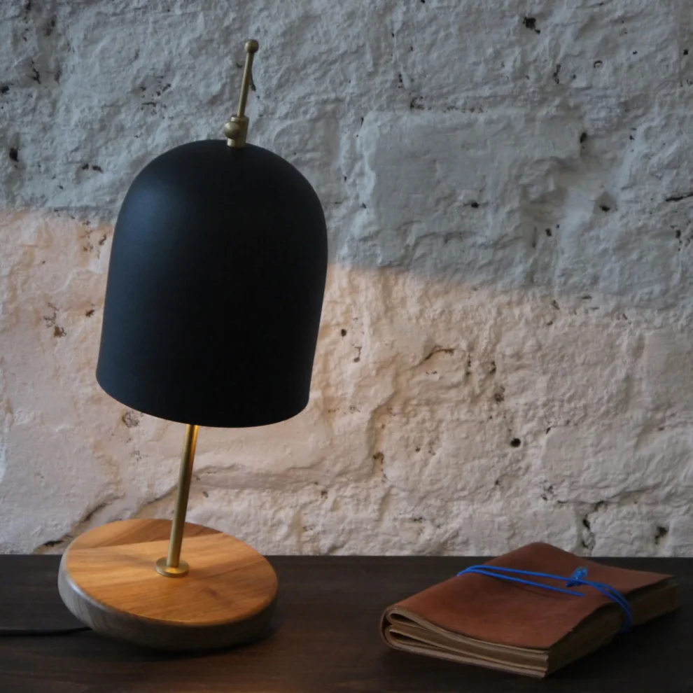 Laboratuvar Studio - Teetotum Table Lamp