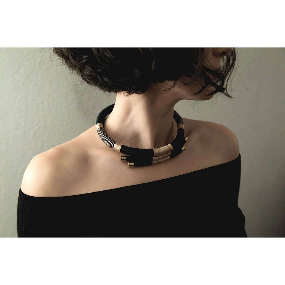 Nature Of The Things - Shen Choker