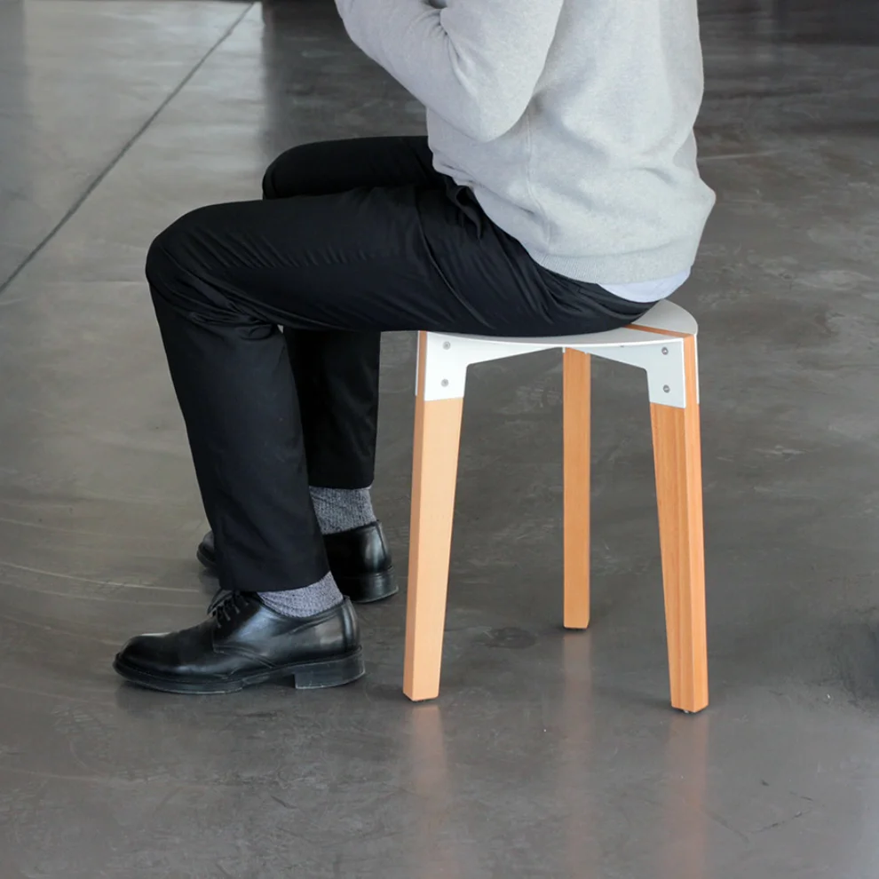 Katman	 - Leaf Stool