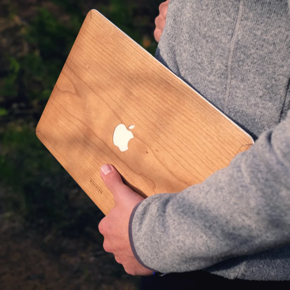 Woodern Co.	 - Bamboo MacBook Air Cover