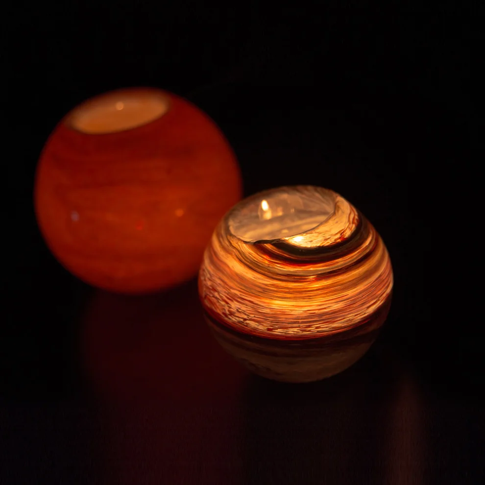 Maiizen	 - Mars Candle Holder