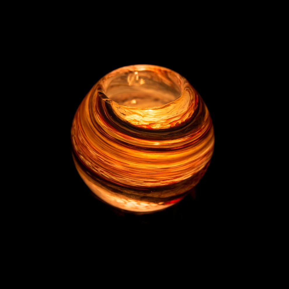 Maiizen	 - Mars Candle Holder