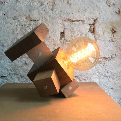 Laboratuvar Studio - Magnet Table Lamp