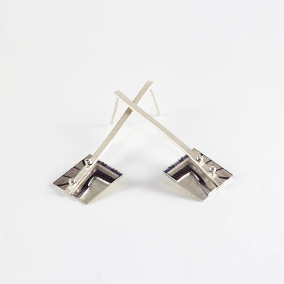 CollecThings - Derya Apartment Long Earrings 