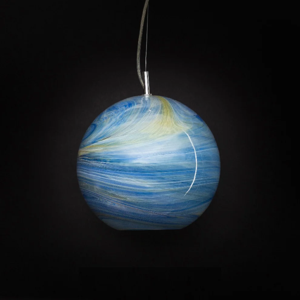 Maiizen	 - Space Pendant - Earth