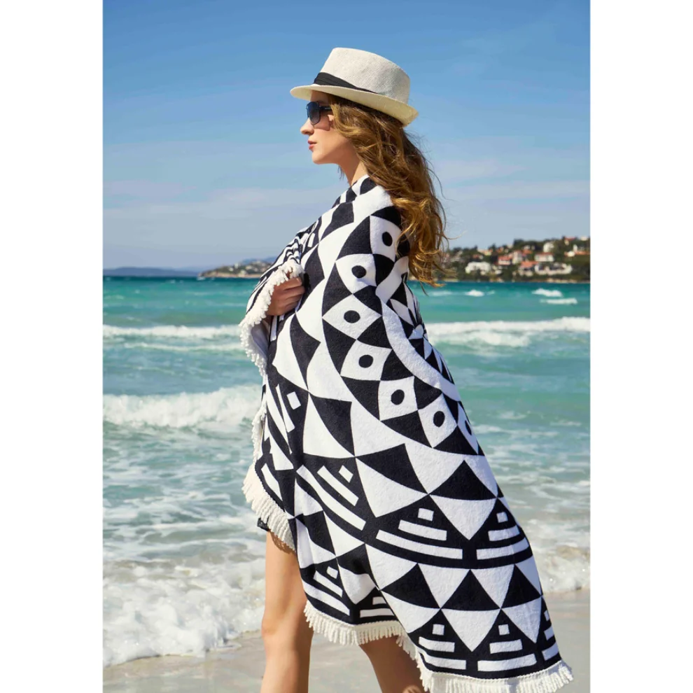 Sunday Funday - Aztec Round Beach Towel Roundie