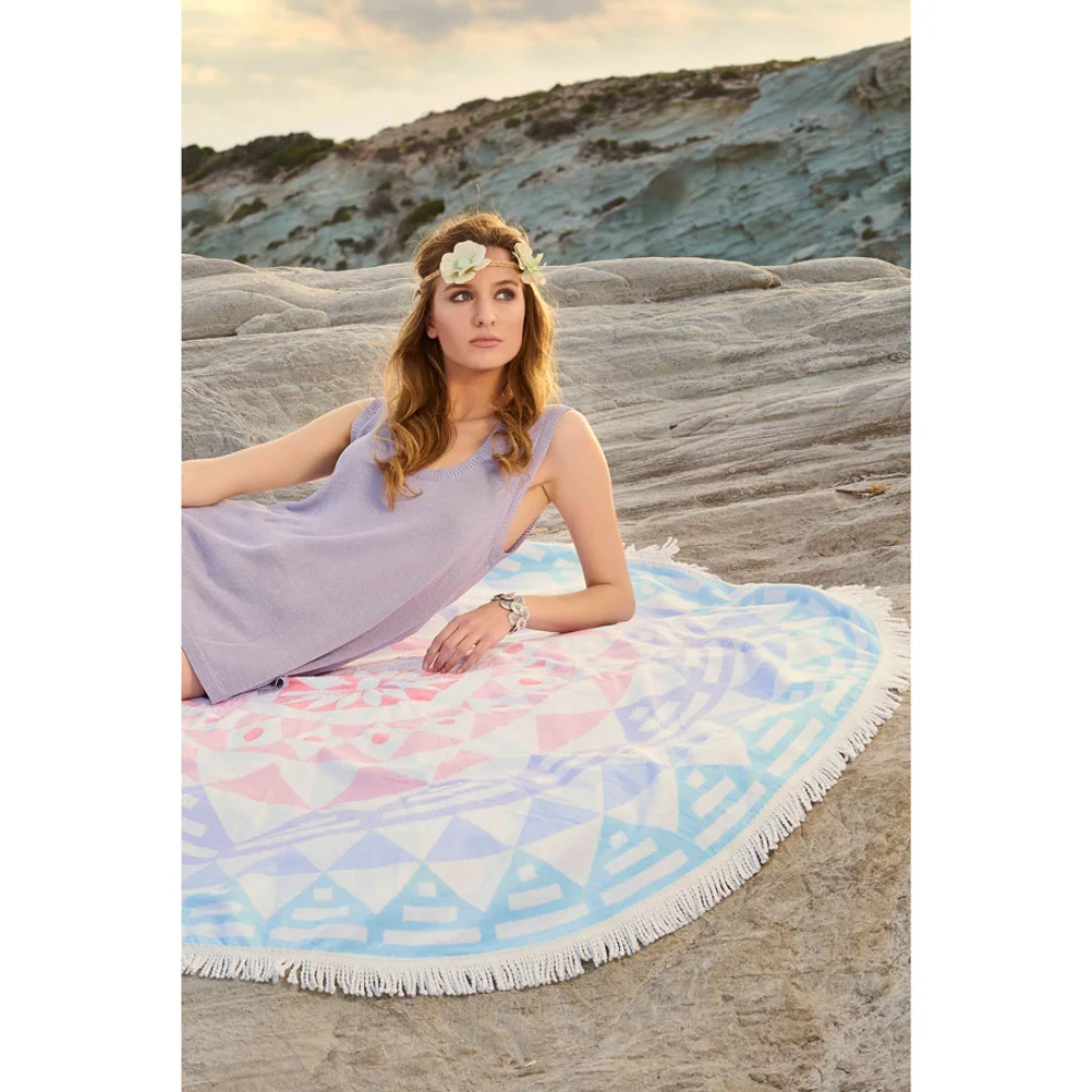 Sunday Funday - Aztec Round Beach Towel Roundie