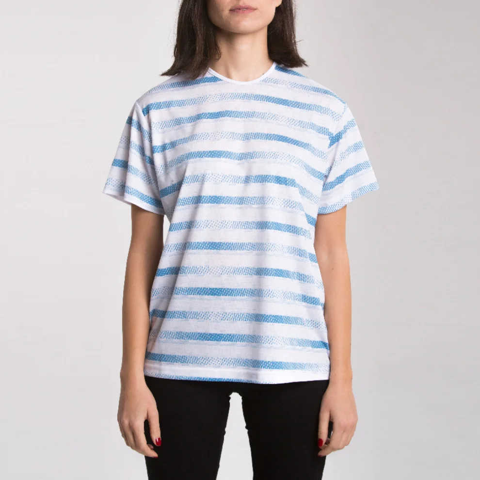 Coucou -  Women Striped T-shirt