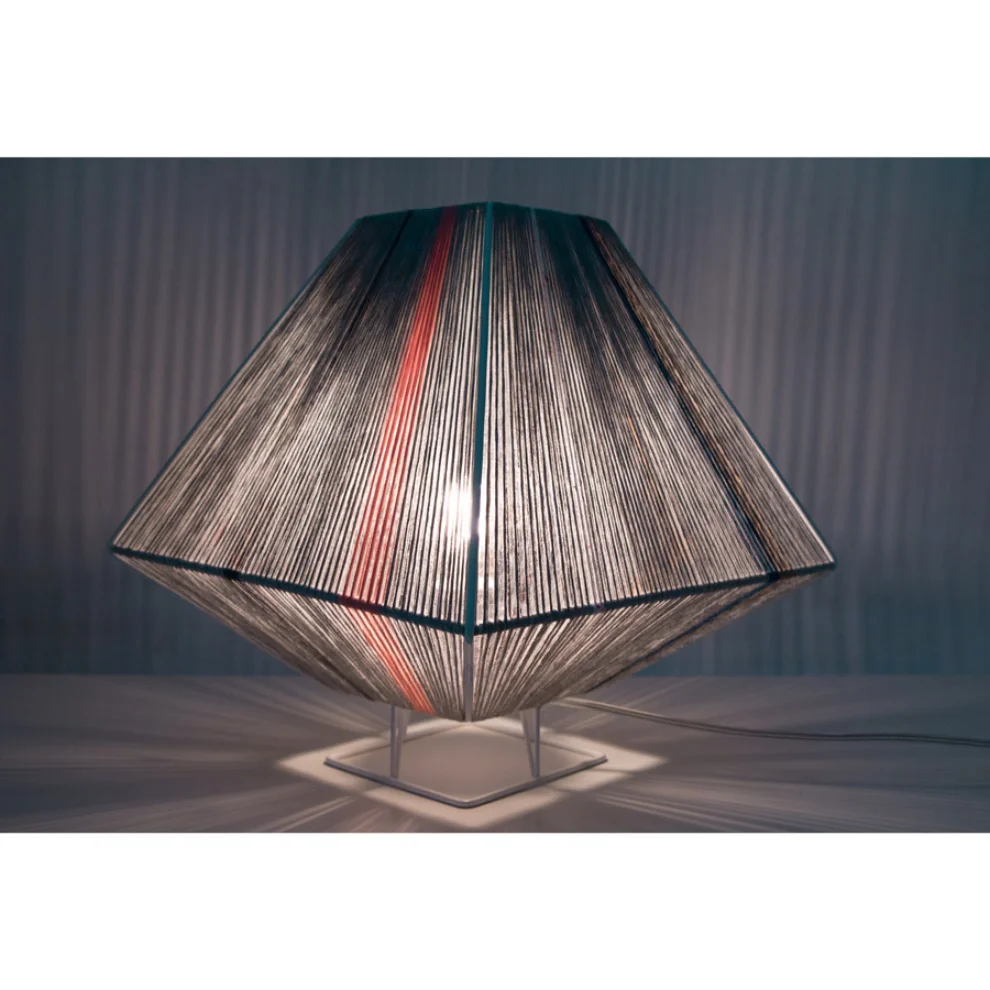 Maiizen	 - Nodo Table Lighting