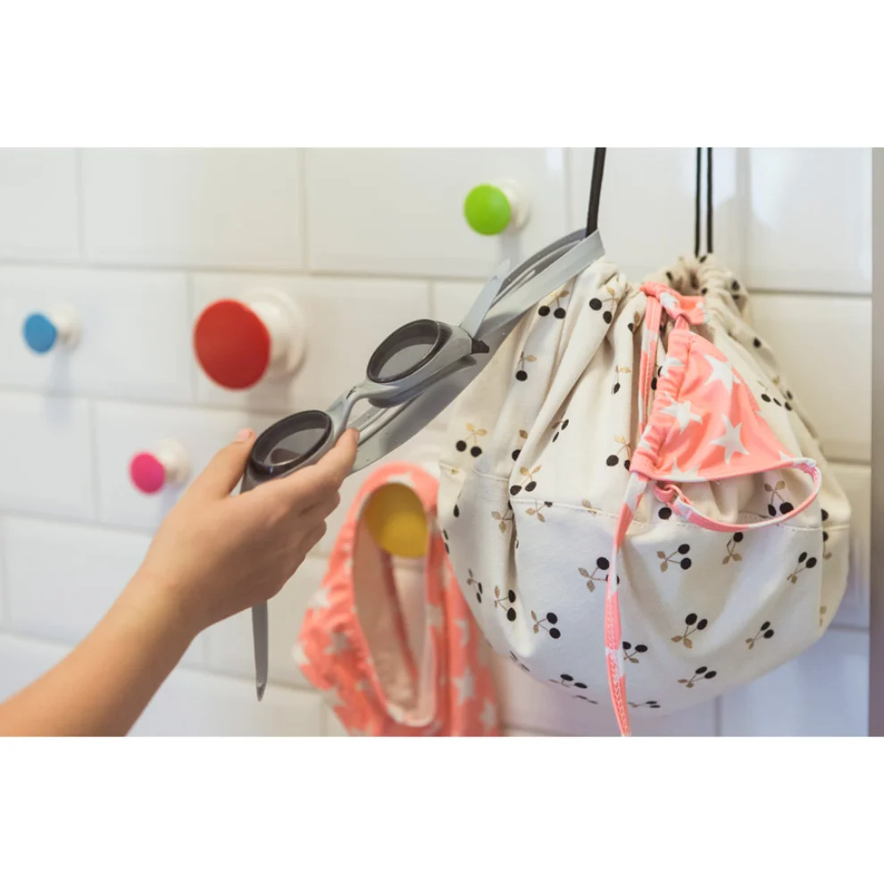 Play & GO	 - Mini Cherry Toy Storage Bags