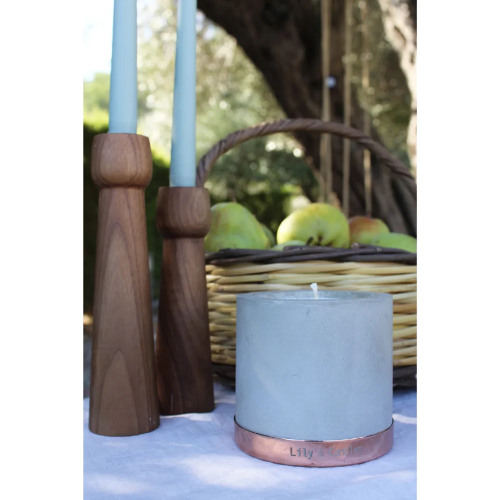 Lily's Candles  - Sandalwood & Orange Concrete Natural Candle 