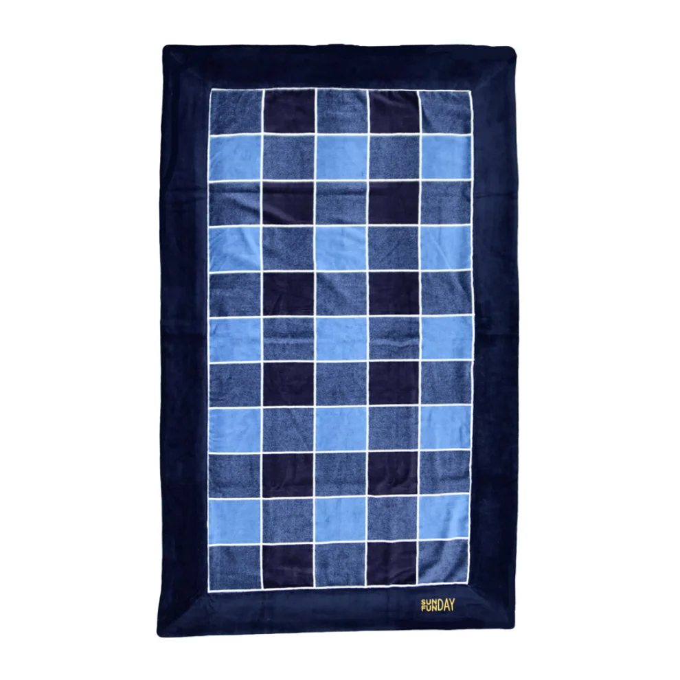 Sunday Funday - Plaid Men Men Beach Towel