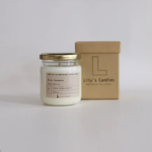 Lily's Candles - Blue Anemone Natural Candle