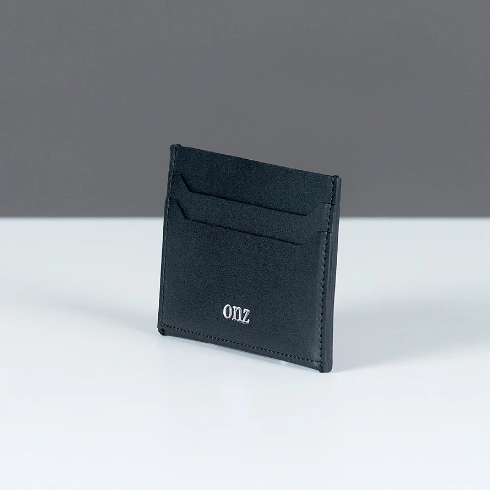 onz - 1.6 Cardholder