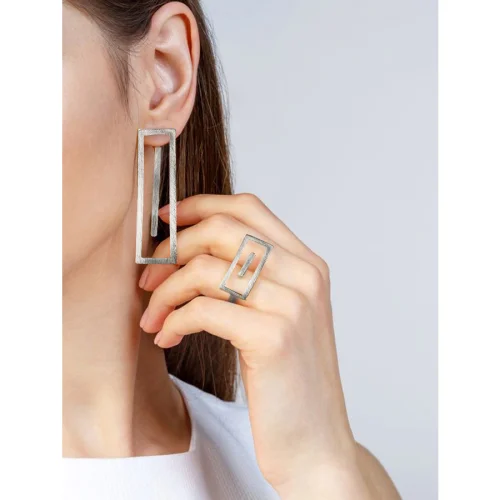 Unadorned Jewelry Design - The Maze Earring