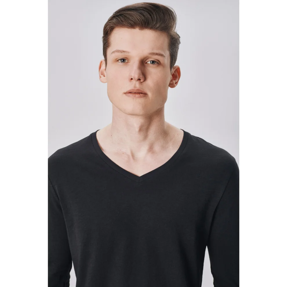 Allmur - Chestnut Long Sleeve T-Shirt