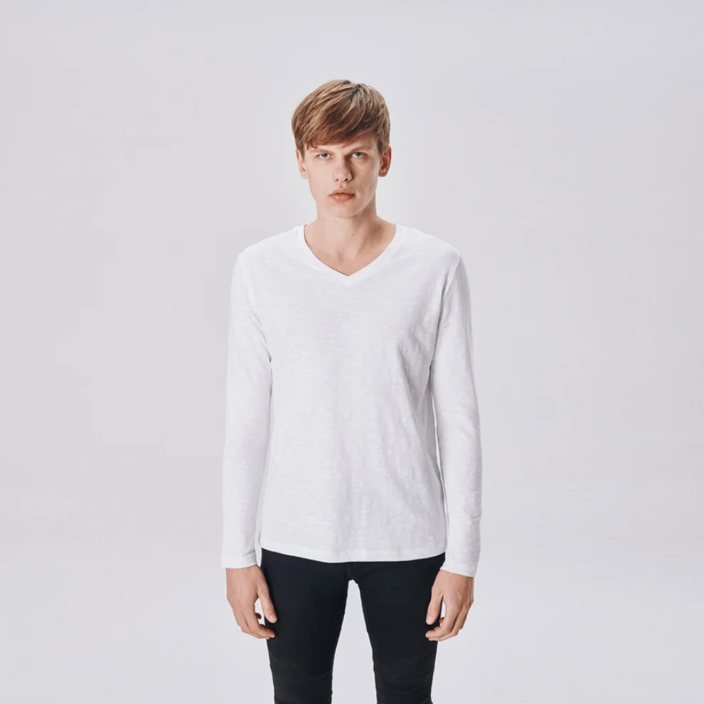 Allmur - Chestnut Long Sleeve T-Shirt