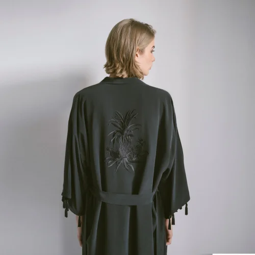 Boon - Black Pineapple Silk Kimono