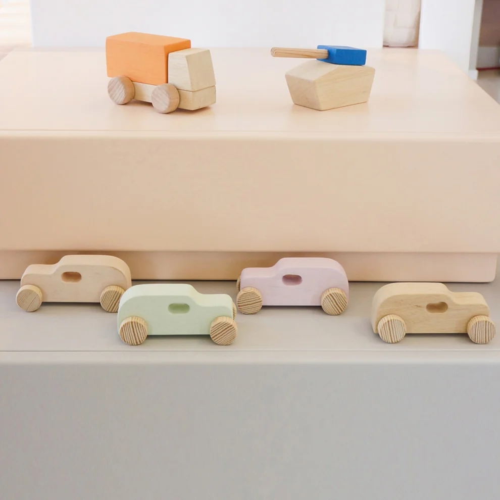 Pop by Gaea - Small Toy Car Natural