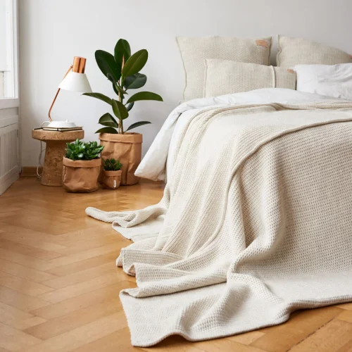 Moyha - Woolly Bedspread