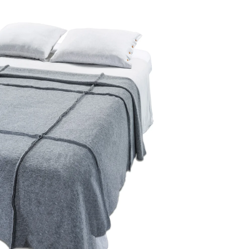 Moyha - Wave Bedspread