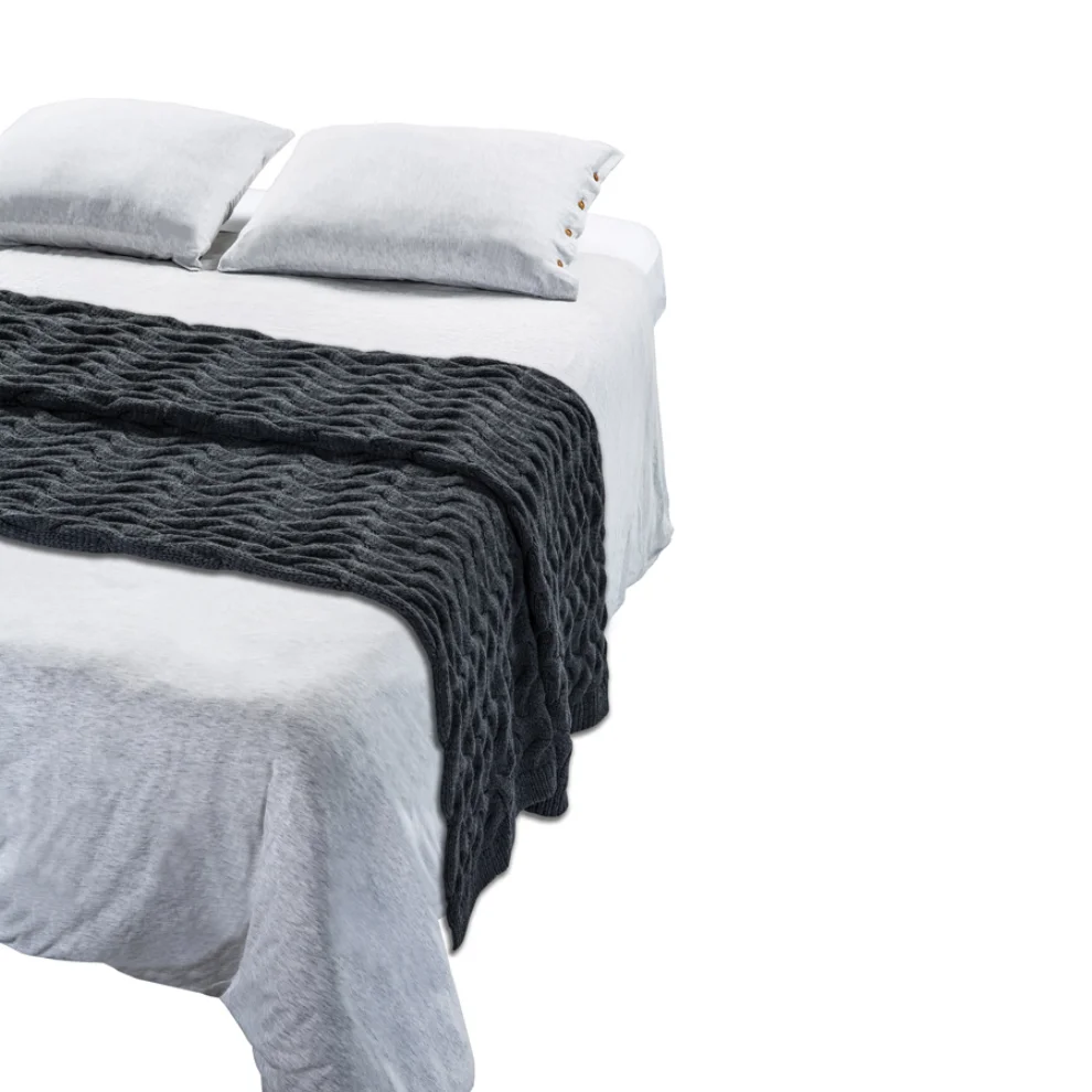 Moyha - Chunky Bedspread