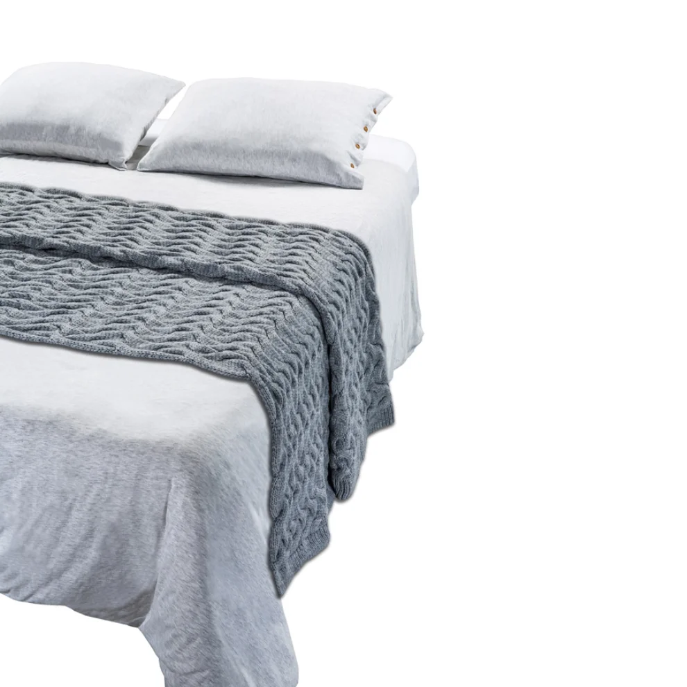 Moyha - Chunky Bedspread