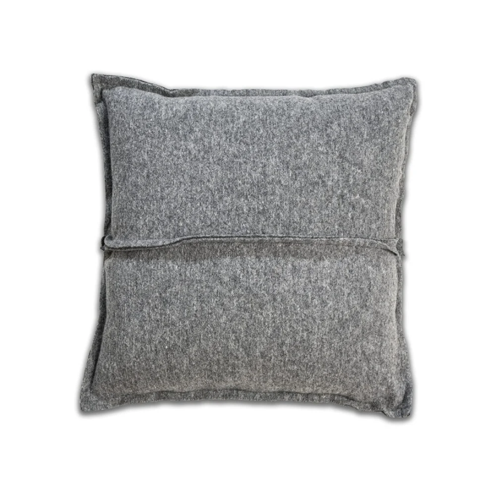 Moyha - Simple Cushion