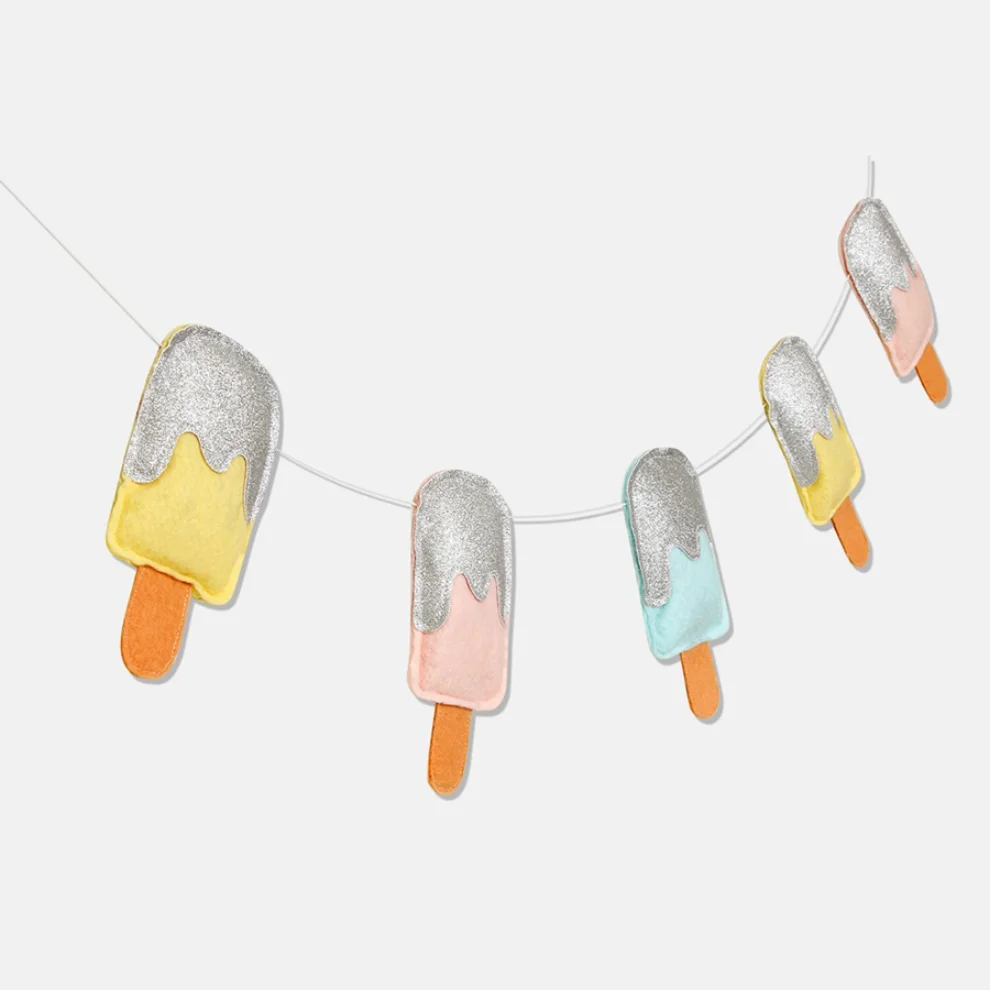 2 Stories - Ice Cream Pastel Garland III