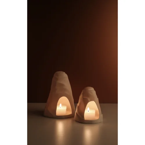 Maiizen - Cave Candle Holder