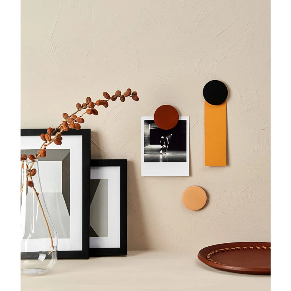 Uniqka - Magnetiqka Wall Accessory Set Of 2