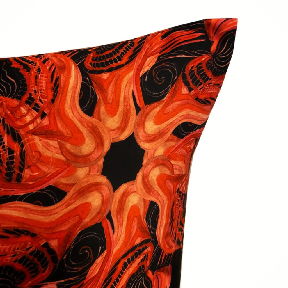 Design Madrigal	 - Coral Pillow