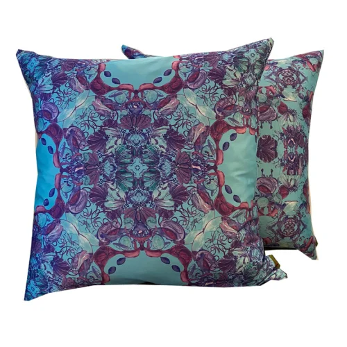 Design Madrigal	 - Mar Pillow