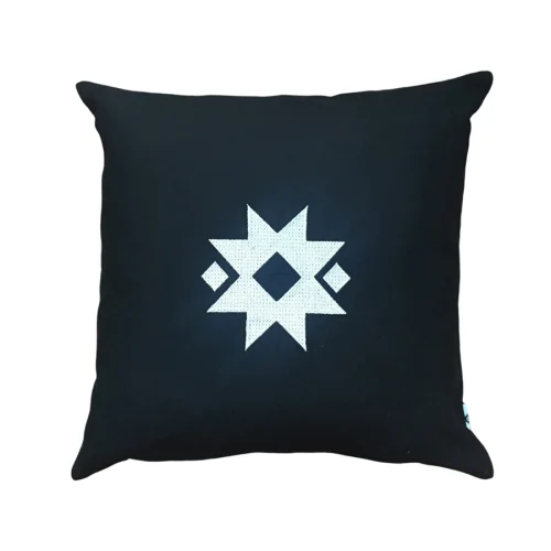 Bohemtolia - Pillow with Star