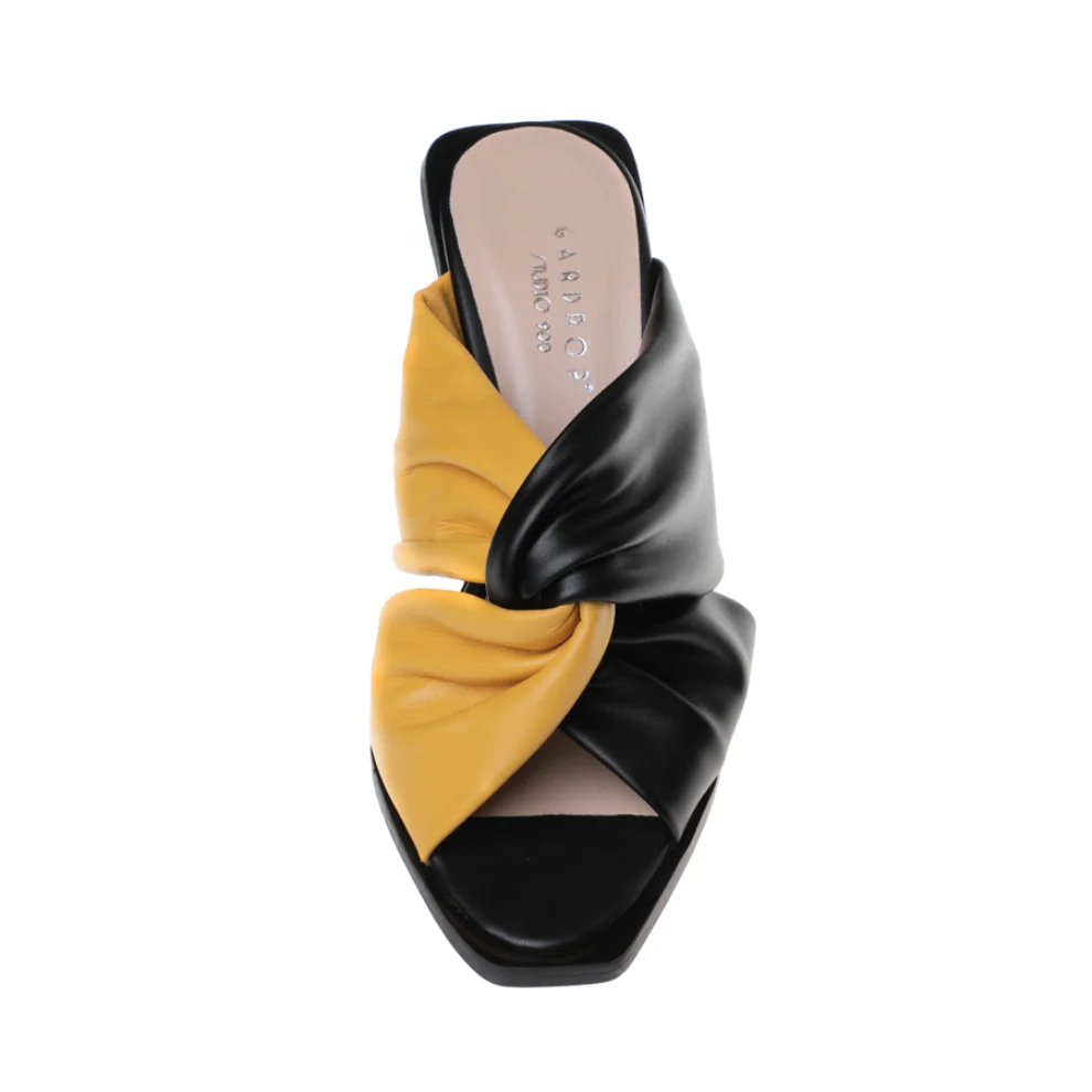 Gardrop Studio 900 - Bicolor Knotted Heel Sandals