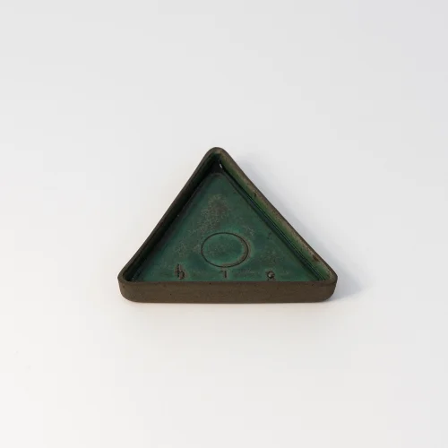 Hiç Ceramics - Large Triangle Plate