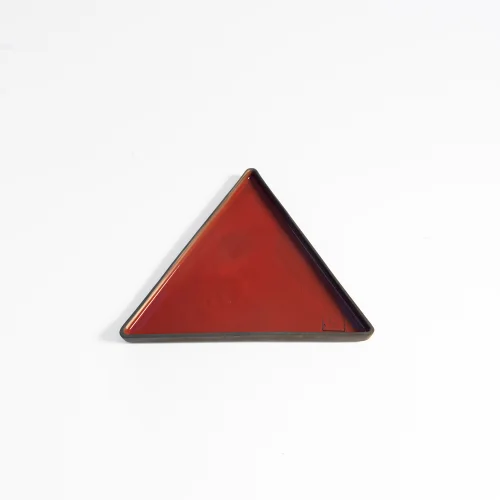 Hiç Ceramics - Medium Triangle Plate