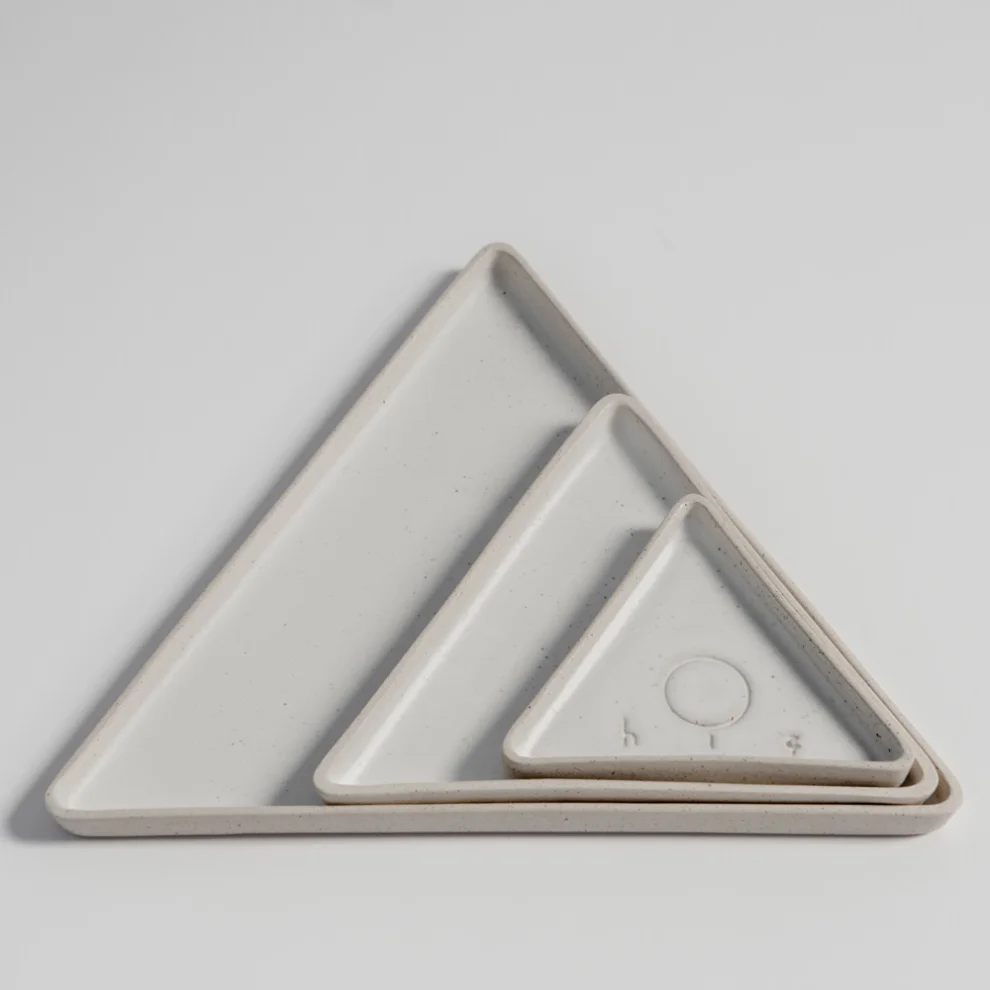 Hiç Ceramics - Large Triangle Plate