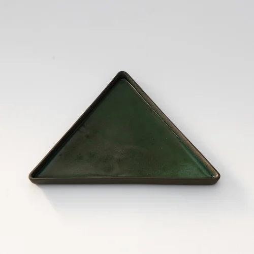 Hiç Ceramics - Large Triangle Plate