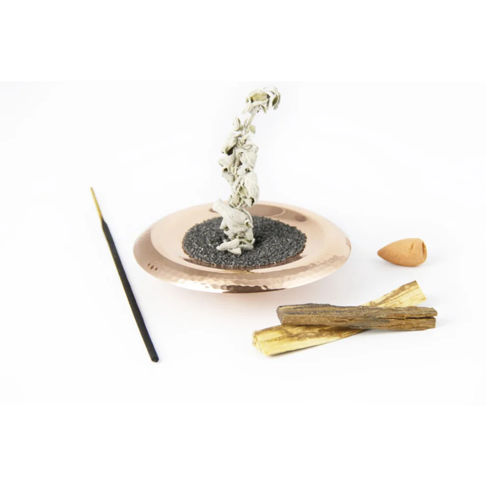 Coho Objet	 - Artisan Yoga Hammered Copper Palo Santo Incense Plate