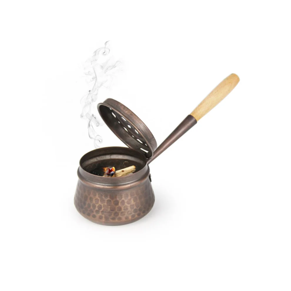 Coho Objet	 - Antique Hammered Copper Incense Bowl