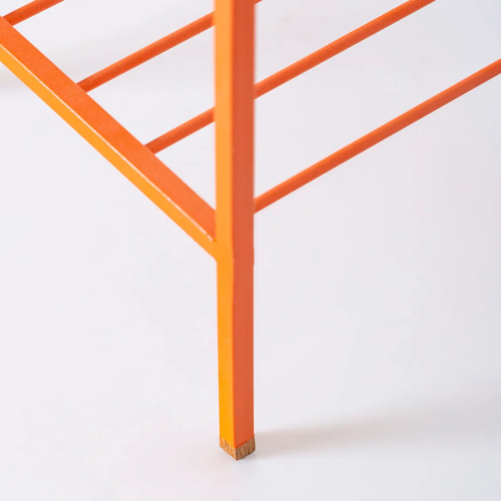 ANANAS - Edge Short Table