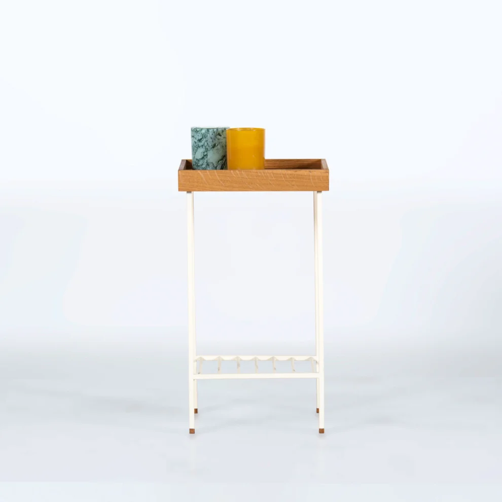 ANANAS - Edge Medium Table