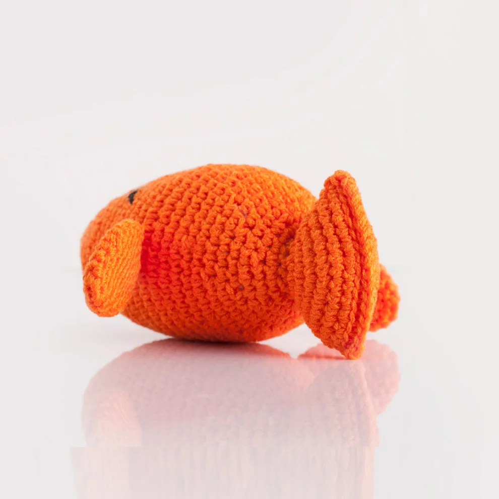 Wood&Tail - Hand Knitted Fish 