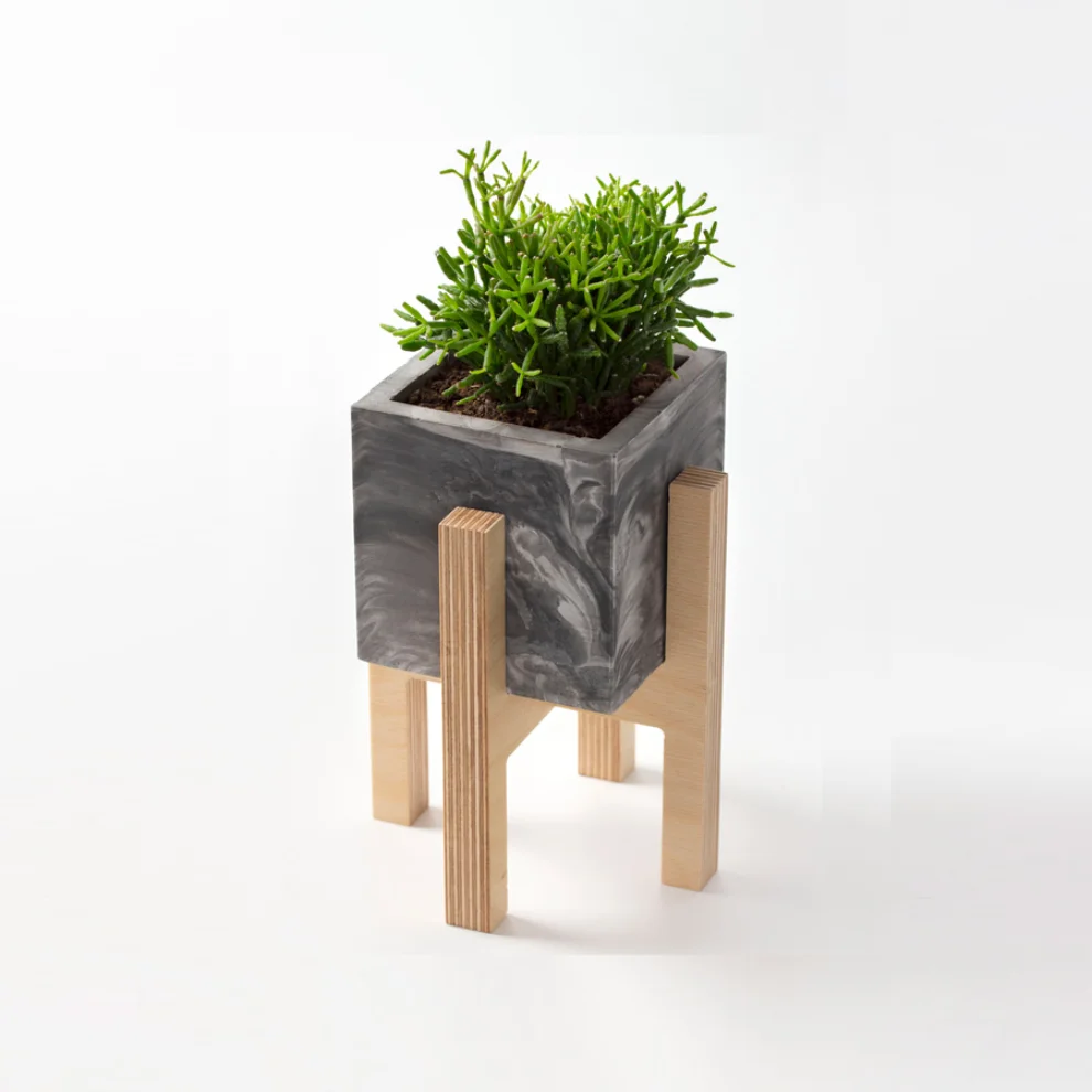 Womodesign - Concrete Flowerpot With Wooden Base - I