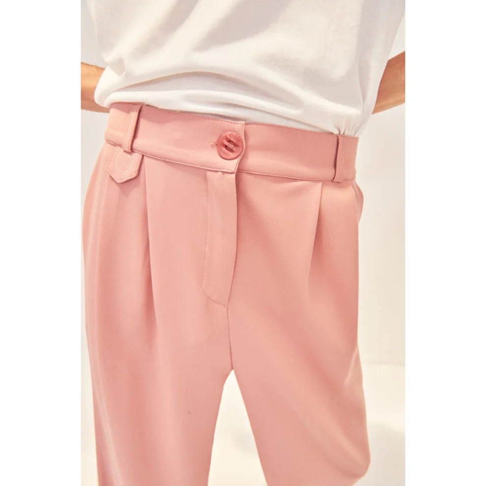 Jorah Closet - Padme Pleated Pant