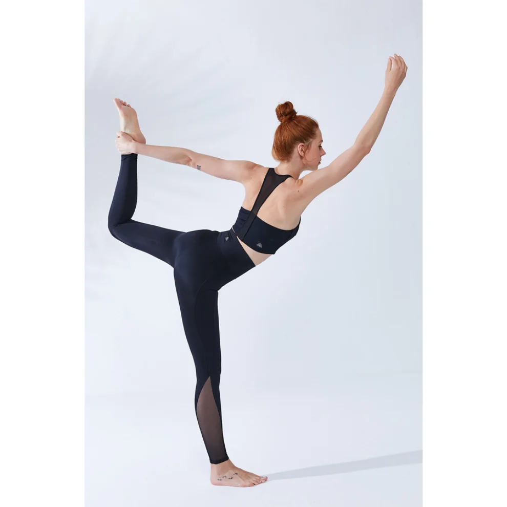 Vayu - Hera Halter Yaka Tül Detaylı Yoga Sporcu Sütyeni