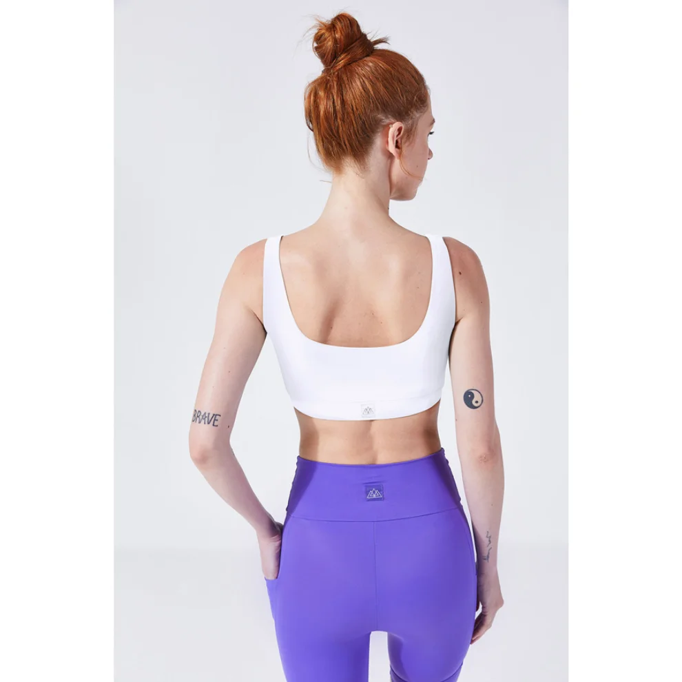Vayu - Athena Zip Front Yoga Sports Bra