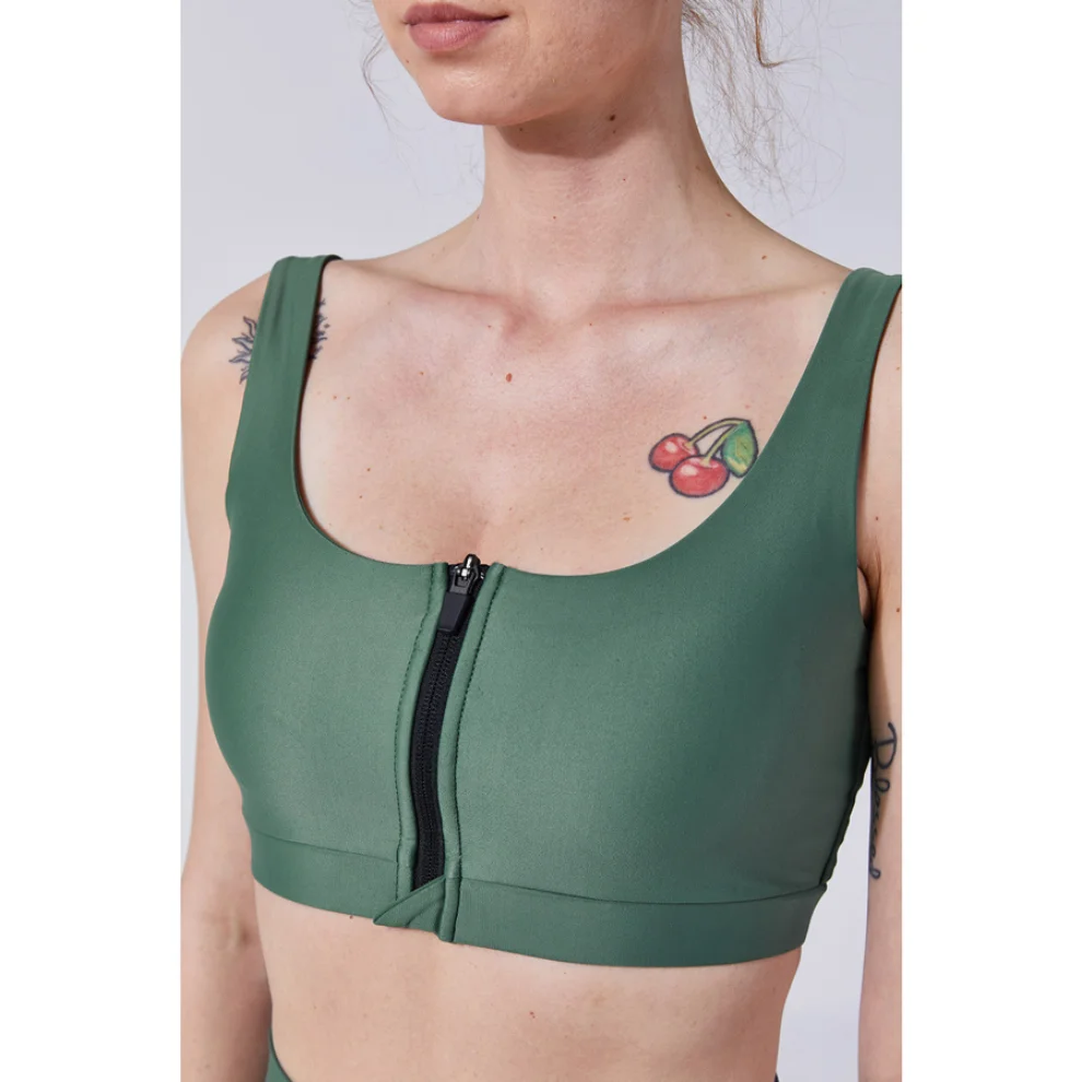 Vayu - Athena Zip Front Yoga Sports Bra